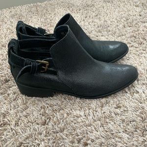 Kaanas Suede Leather Ankle boots thick heel buckle and cut outs size 39/8.5